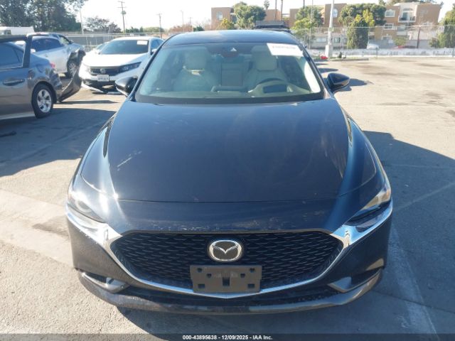 Mazda Mazda3 Premium Package Image 3