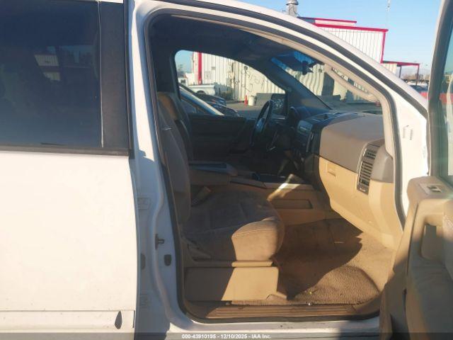 Nissan Armada Se Image 8