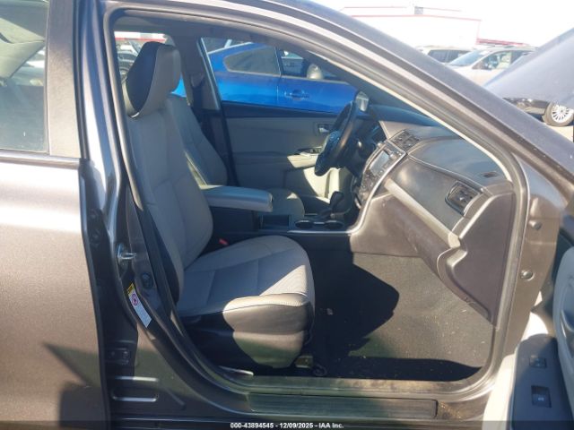 Toyota Camry Se Image 20