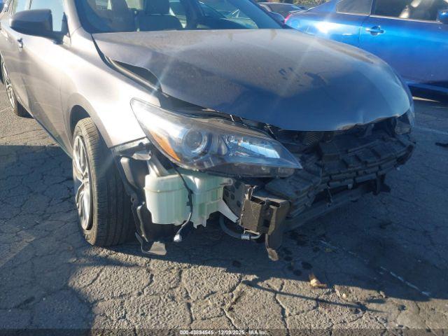 Toyota Camry Se Image 5