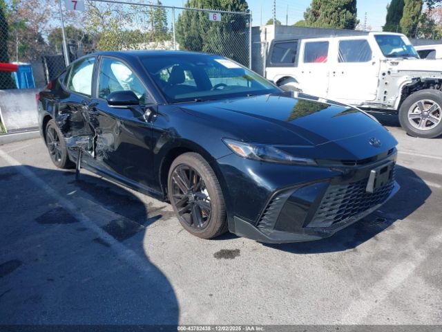 Toyota Camry Se Image 1