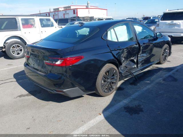 Toyota Camry Se Image 5