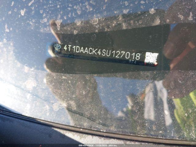 Toyota Camry Se Image 7