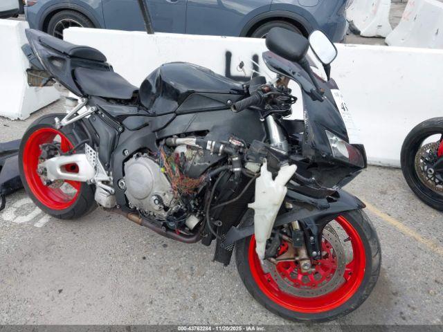 Honda Cbr1000 Rr Image 13