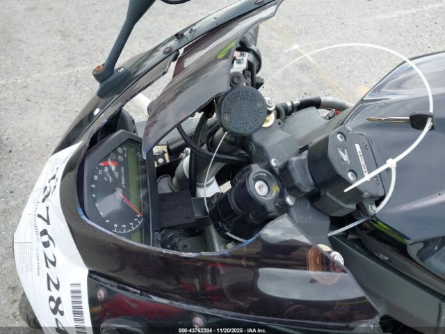 Honda Cbr1000 Rr Image 6