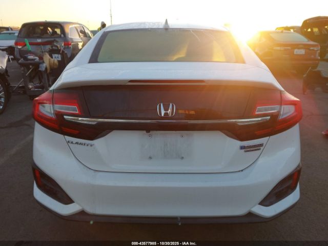 Honda Clarity Plug-In Hybrid Touring Image 5