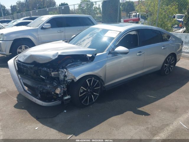 Honda Accord Touring Image 2