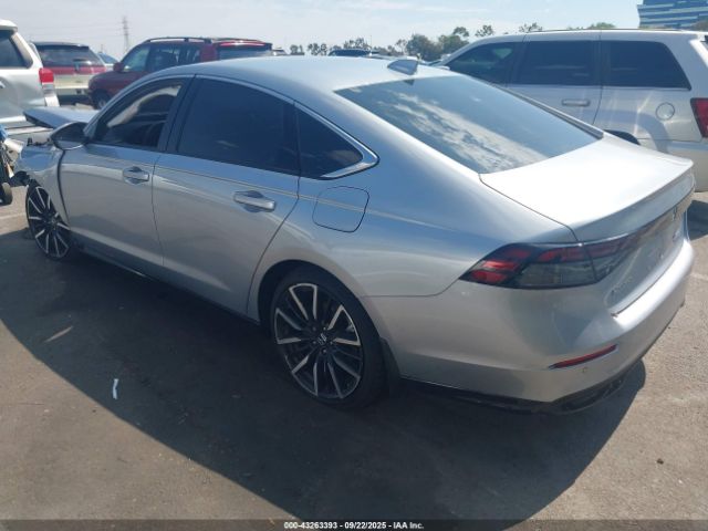 Honda Accord Touring Image 13