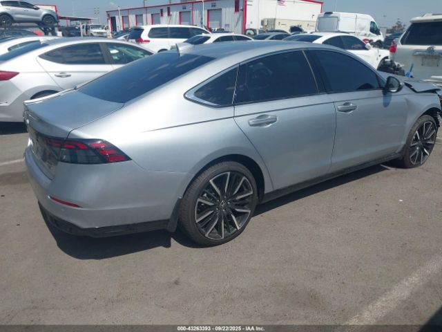 Honda Accord Touring Image 11