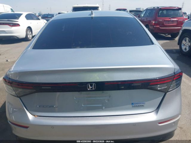 Honda Accord Touring Image 8