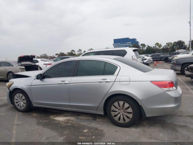 Honda Accord 2.4 Lx Image 17