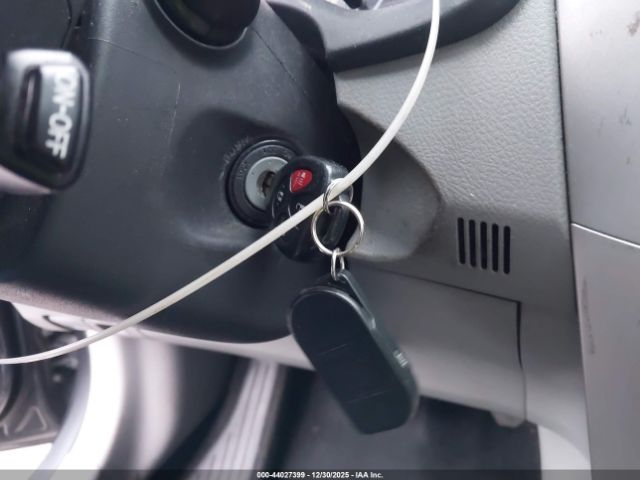 Toyota Corolla Le Image 16