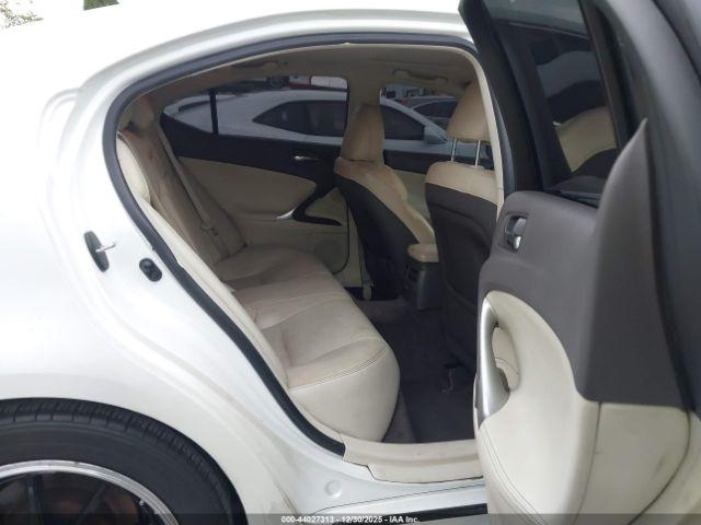 Lexus Is Image 12