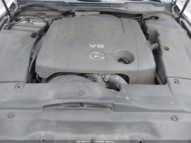 Lexus Is Image 7