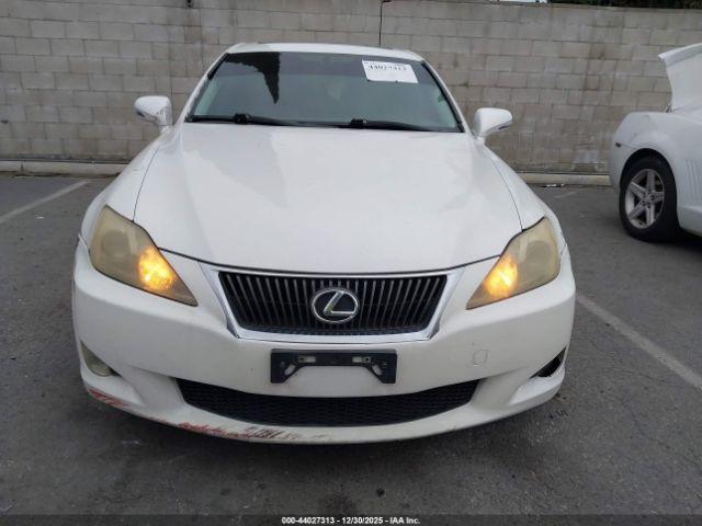 Lexus Is Image 15