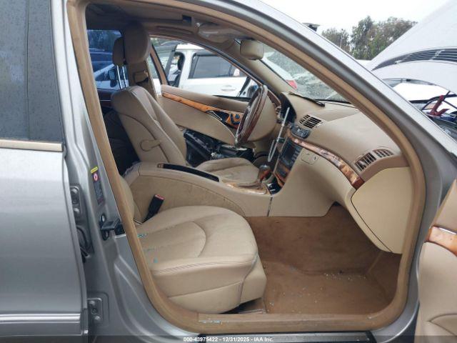 Mercedes-Benz E-Class 4matic Image 15