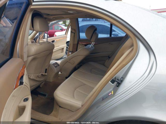 Mercedes-Benz E-Class 4matic Image 4