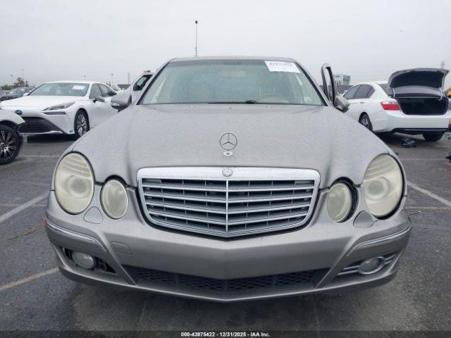 Mercedes-Benz E-Class 4matic Image 6