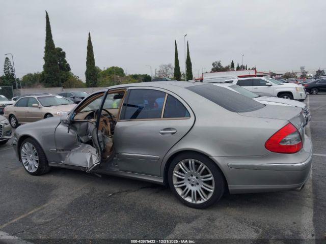 Mercedes-Benz E-Class 4matic Image 13