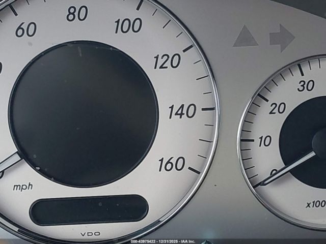 Mercedes-Benz E-Class 4matic Image 11