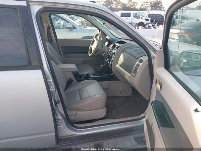 Ford Escape Limited Image 7