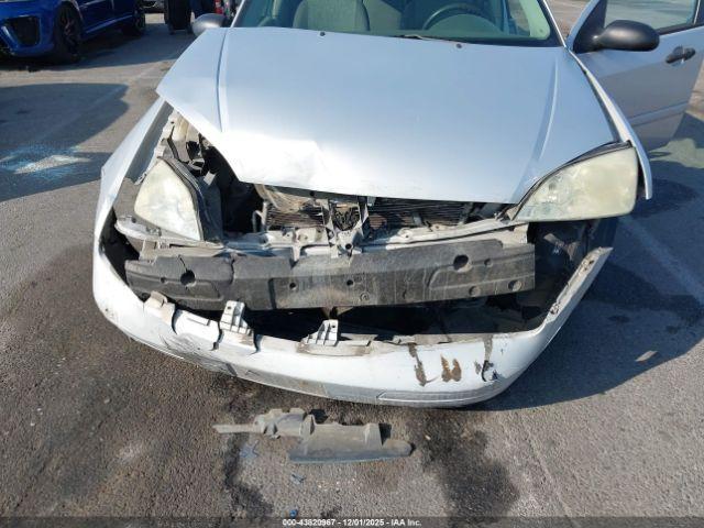 Ford Focus Zx4 Image 8