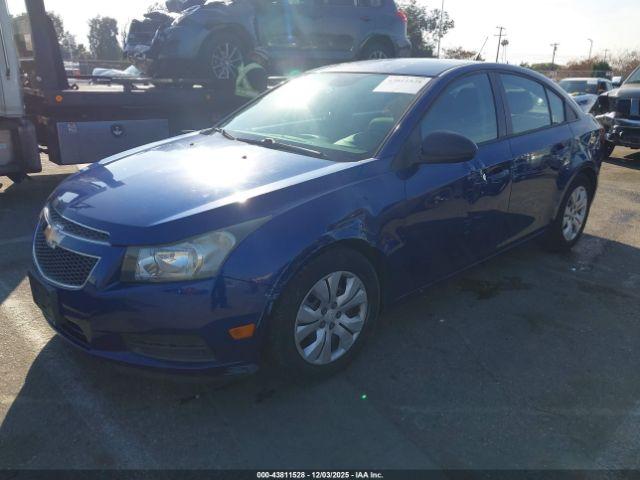 Chevrolet Cruze Ls Auto Image 13
