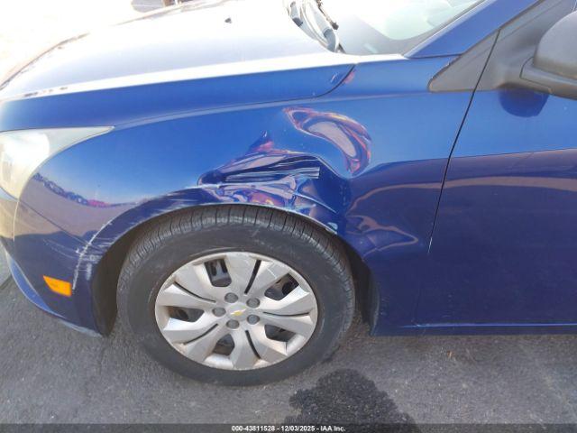 Chevrolet Cruze Ls Auto Image 15