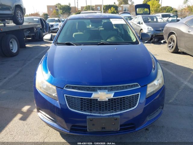 Chevrolet Cruze Ls Auto Image 10
