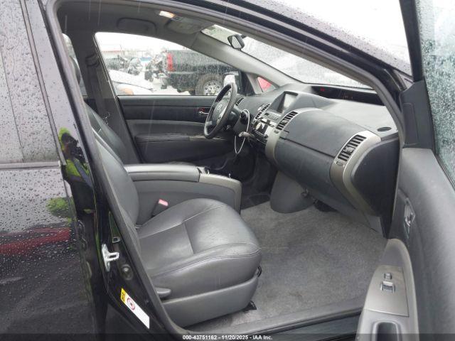 Toyota Prius Image 11