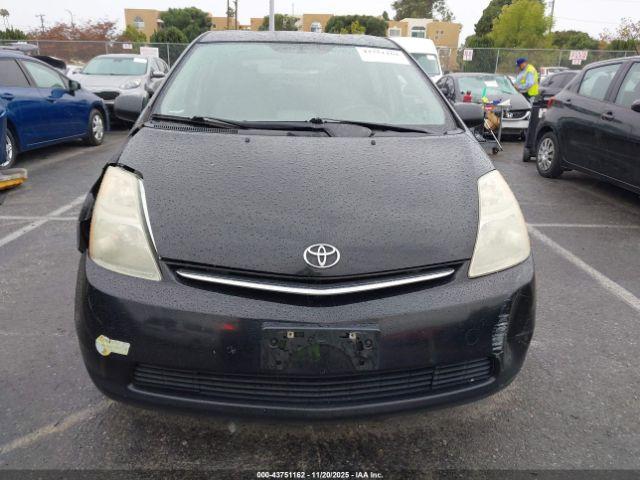 Toyota Prius Image 16