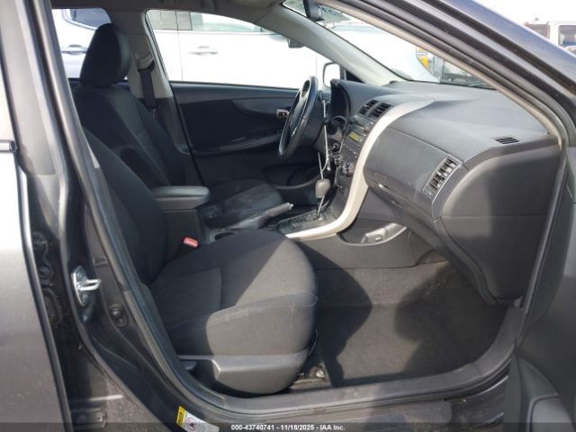 Toyota Corolla S Image 6