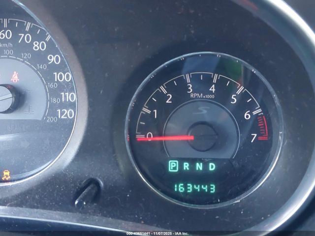 Chrysler 200 Touring Image 15