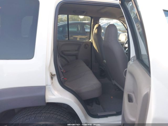 Jeep Liberty Sport Image 13