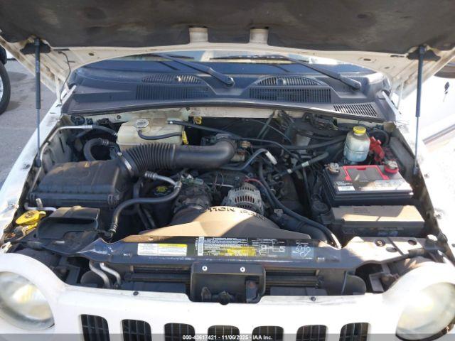 Jeep Liberty Sport Image 9