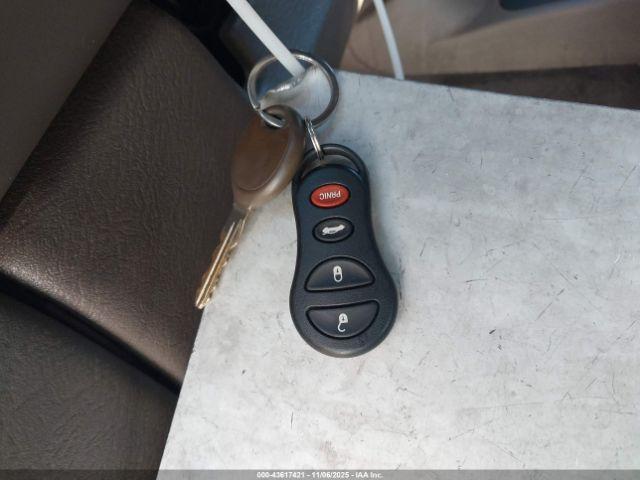 Jeep Liberty Sport Image 16