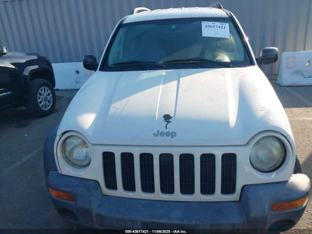 Jeep Liberty Sport Image 15