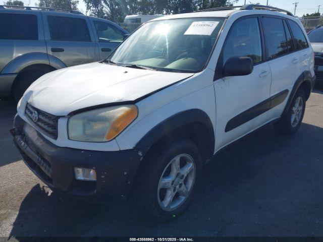 Toyota RAV4 Image 10