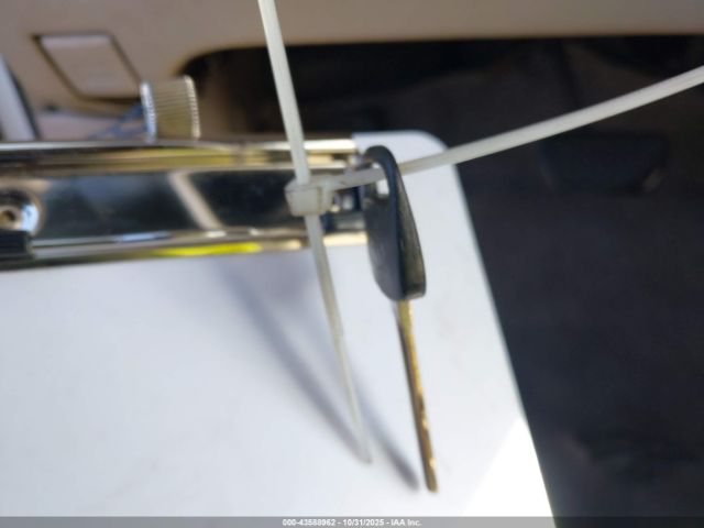 Toyota RAV4 Image 14