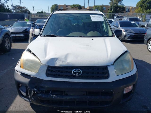 Toyota RAV4 Image 4