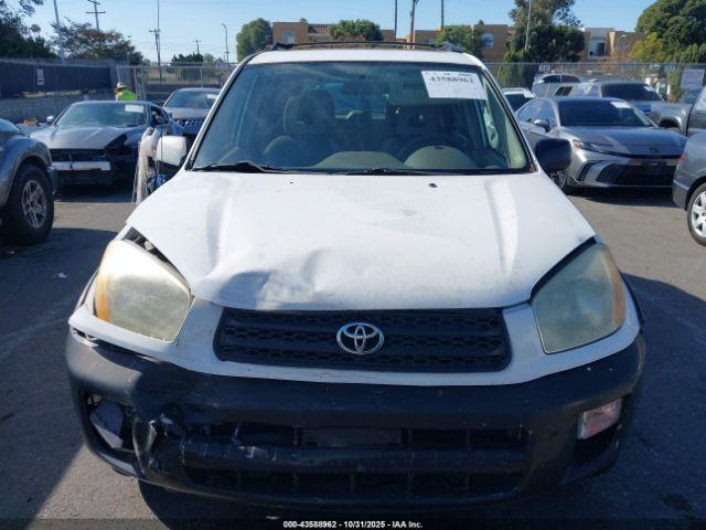 Toyota RAV4 Image 4