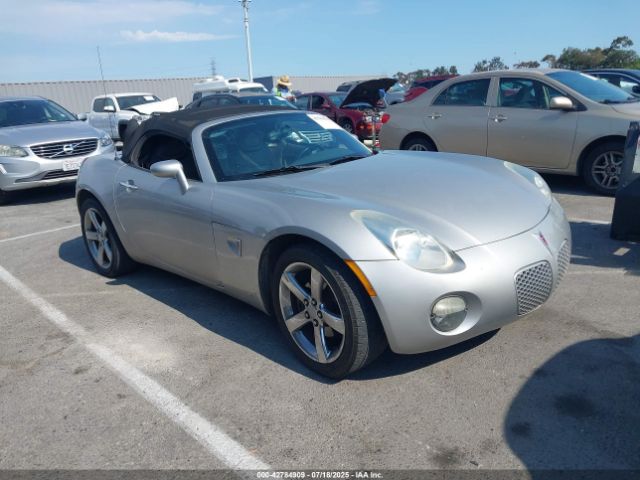 Pontiac Solstice Image 1