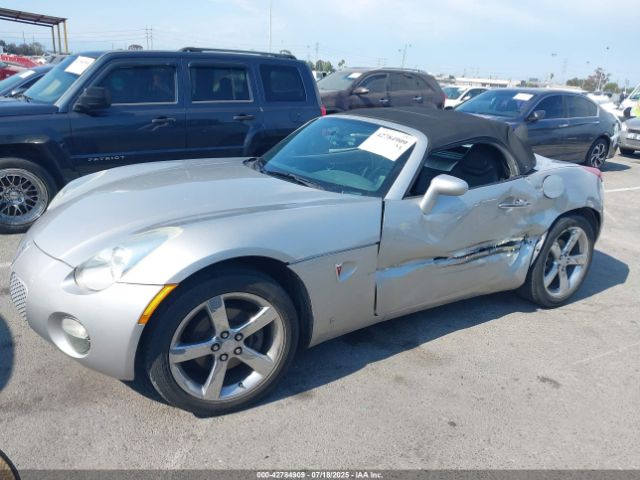 Pontiac Solstice Image 7