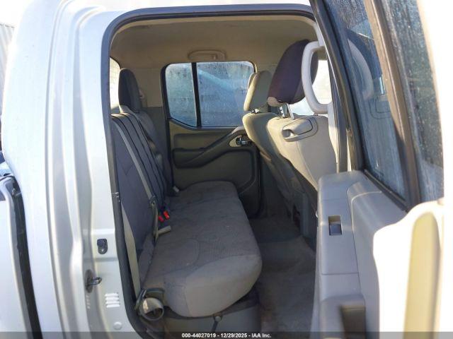 Nissan Frontier Sv Image 7