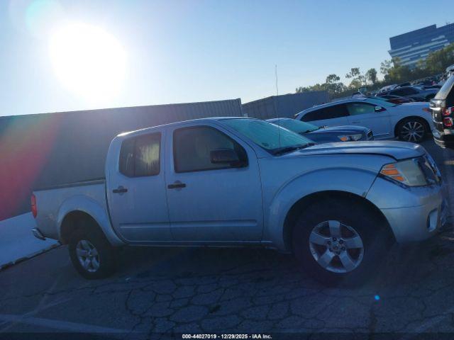 Nissan Frontier Sv Image 2