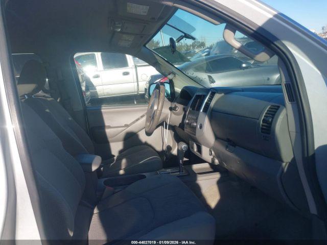 Nissan Frontier Sv Image 3