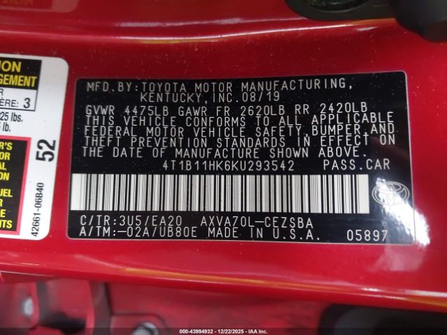 Toyota Camry Se Image 11