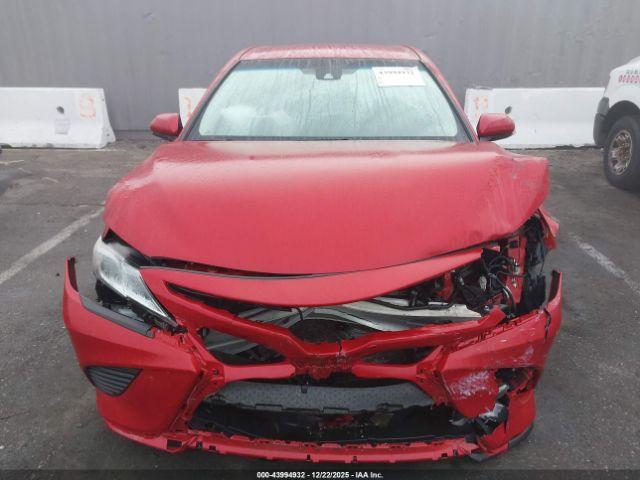 Toyota Camry Se Image 5