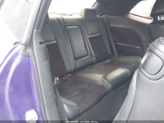 Dodge Challenger Image 9