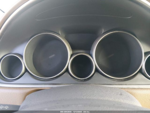 Buick Enclave Leather Image 15